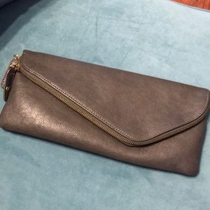 Gray clutch